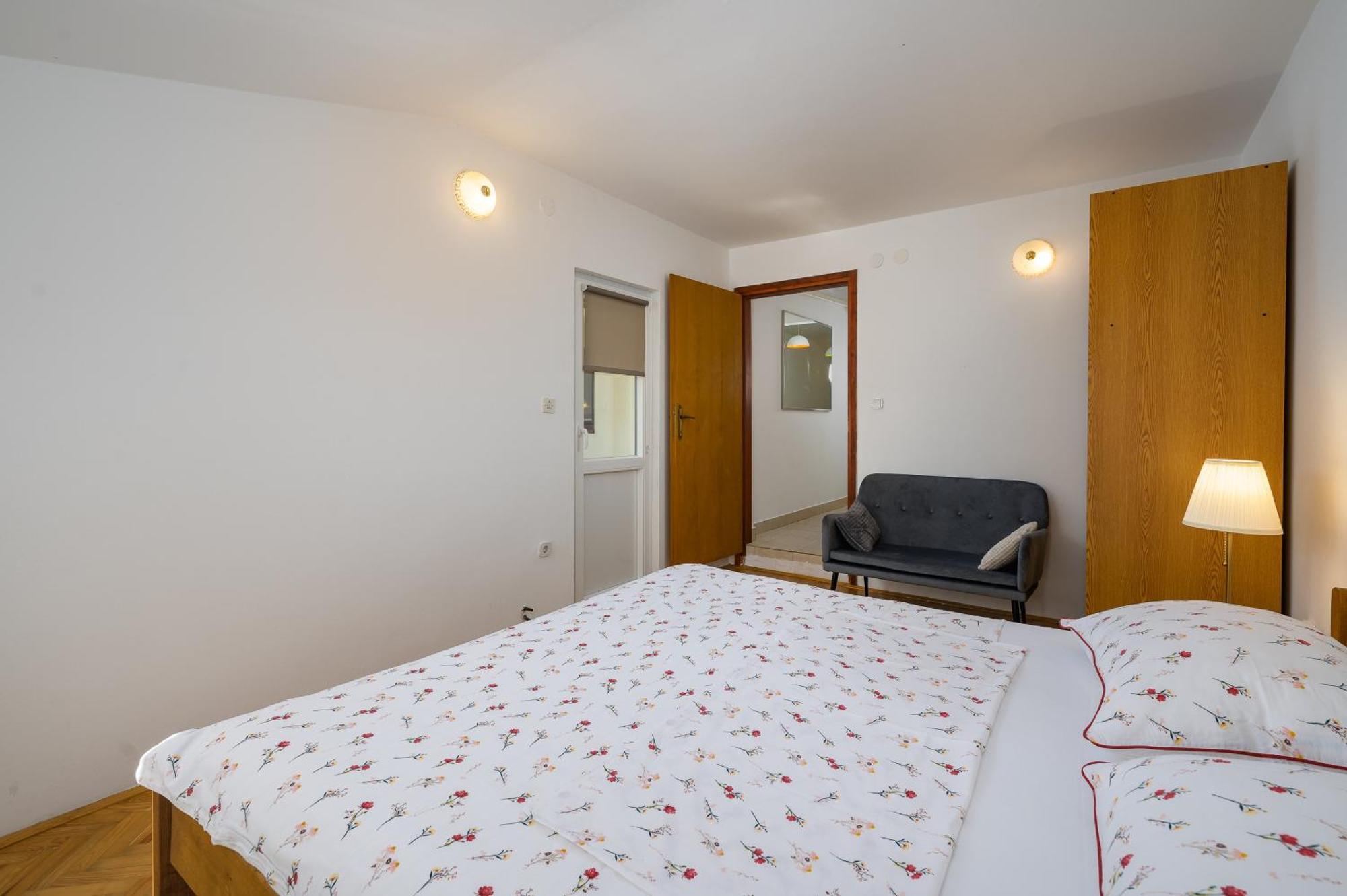 Apartments Tena ポレッチ エクステリア 写真