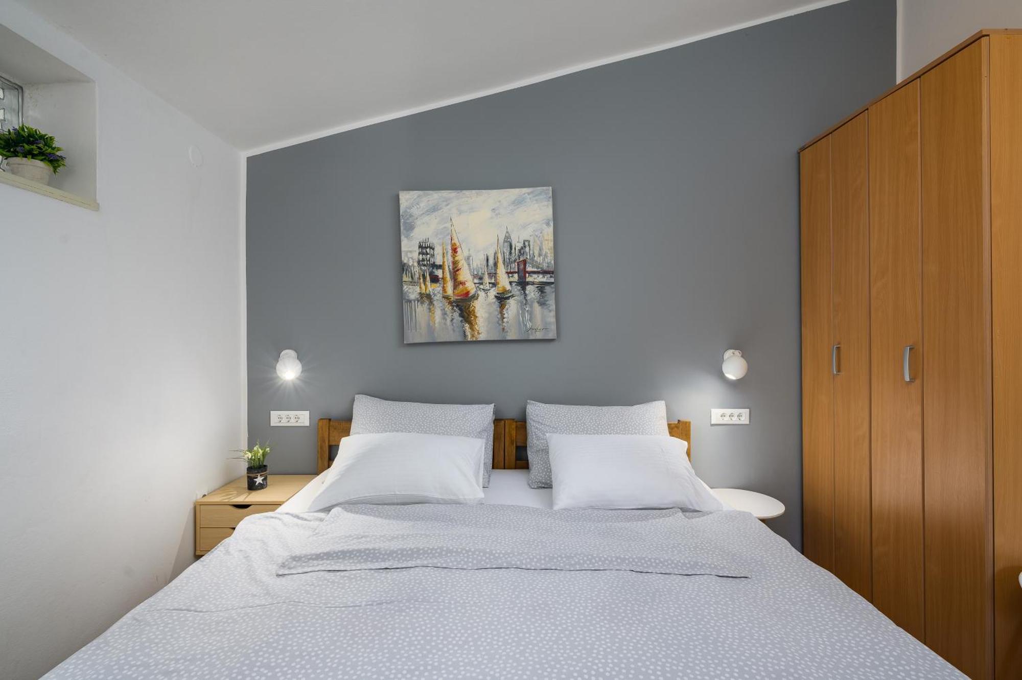 Apartments Tena ポレッチ エクステリア 写真