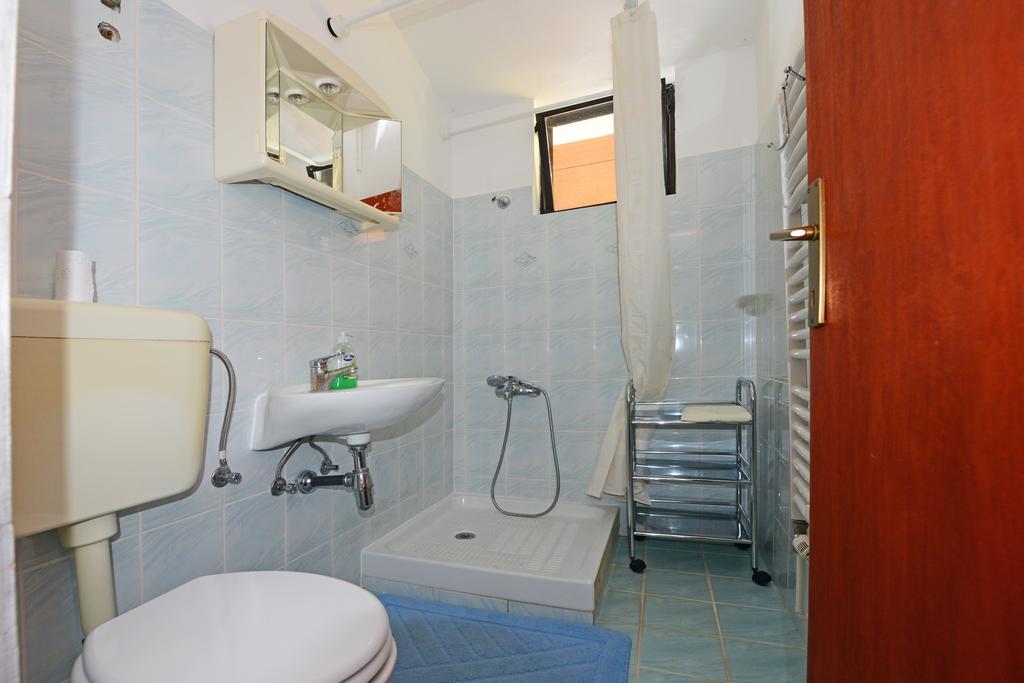 Apartments Tena ポレッチ エクステリア 写真